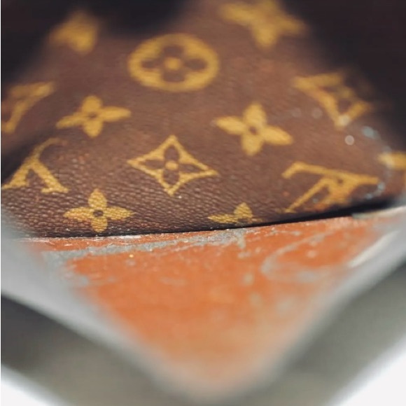 Louis Vuitton Monogram Saint Cloud MM - Picture 14 of 16